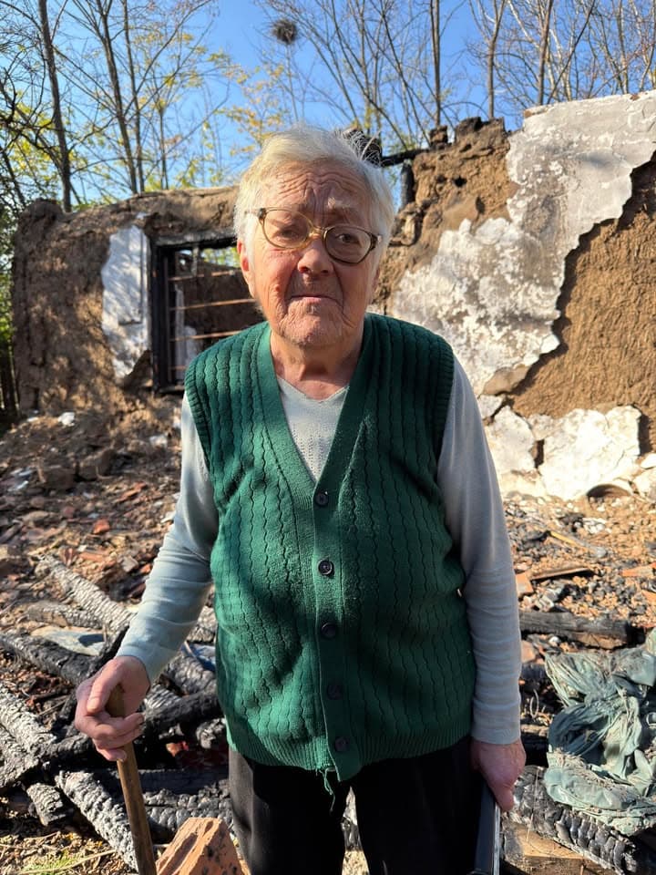 Bunica Rela: o viață dăruită, o casă pierdută