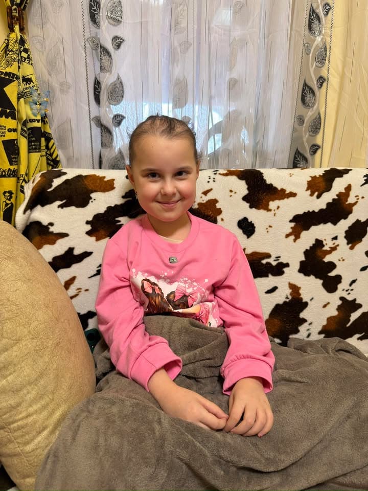 Andreea, 12 ani: boala a revenit, speranța rămâne