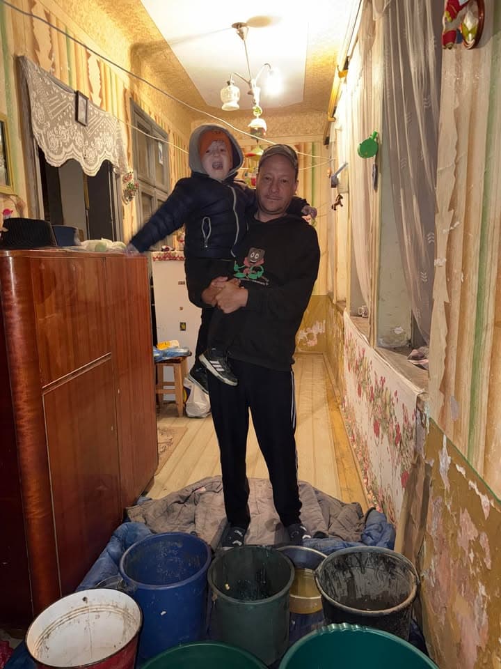 Tatăl care rămâne, pentru că nu poate altfel